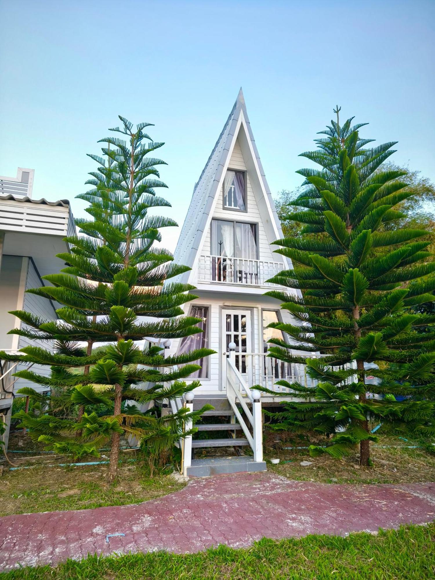 Boat And House Resort Khao Kho Zewnętrze zdjęcie